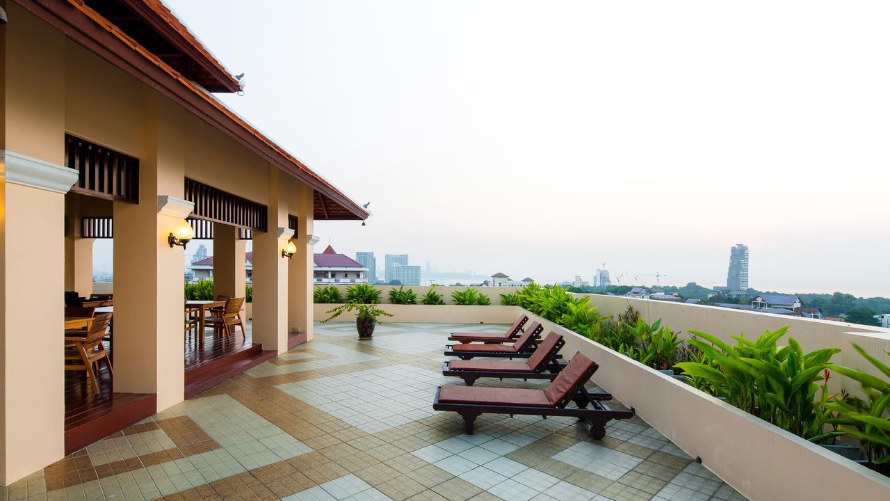 Aiyara Palace Pattaya Zewnętrze zdjęcie