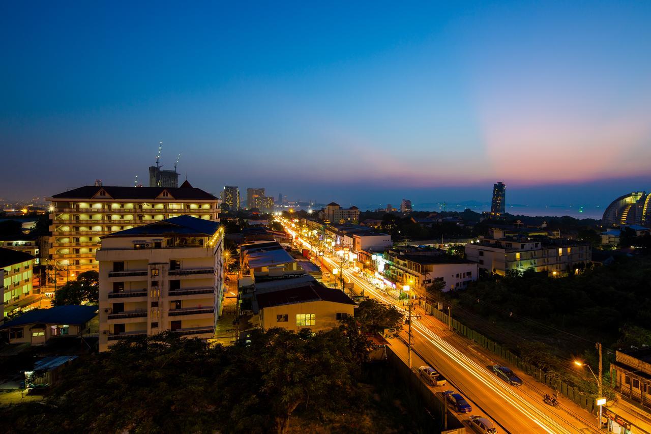 Hotel Aiyara Palace Pattaya Zewnętrze zdjęcie